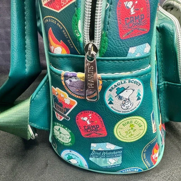 Brand New Never Used Camp Snoopy Backpack! Hard to find front pocket scene! - Picture 6 of 13